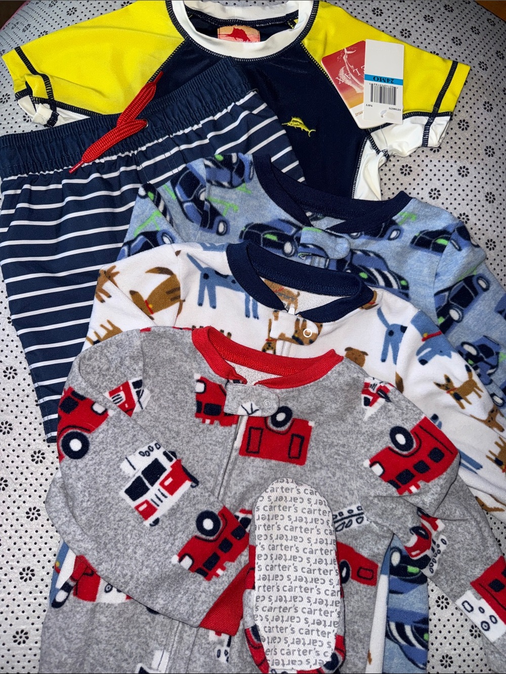 🛍 BUNDLE OF 5 ( 3 Little boy Sleepers and 1 Swim wear SIZE 2T 🛍